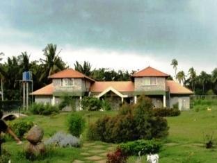 Stay Simple Riverdale Resort Гассан Екстер'єр фото